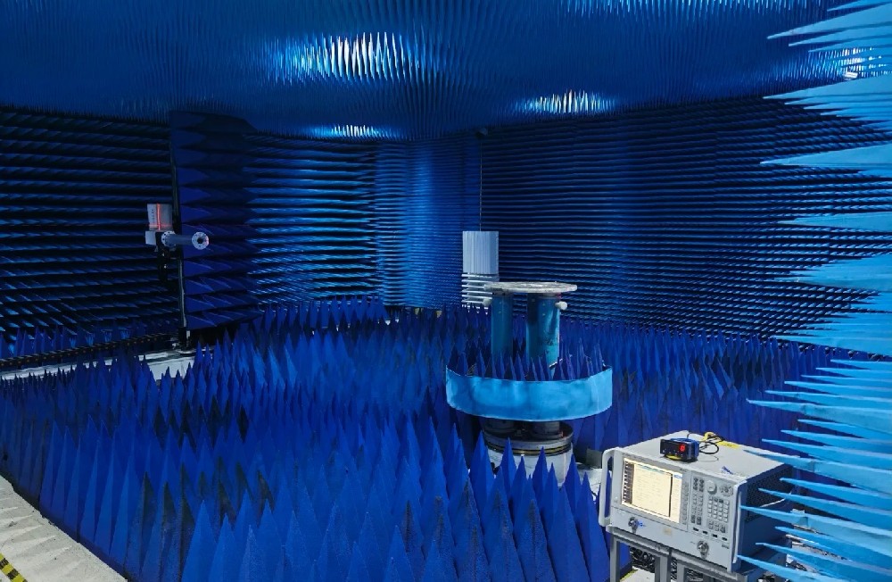 What is a microwave antenna?